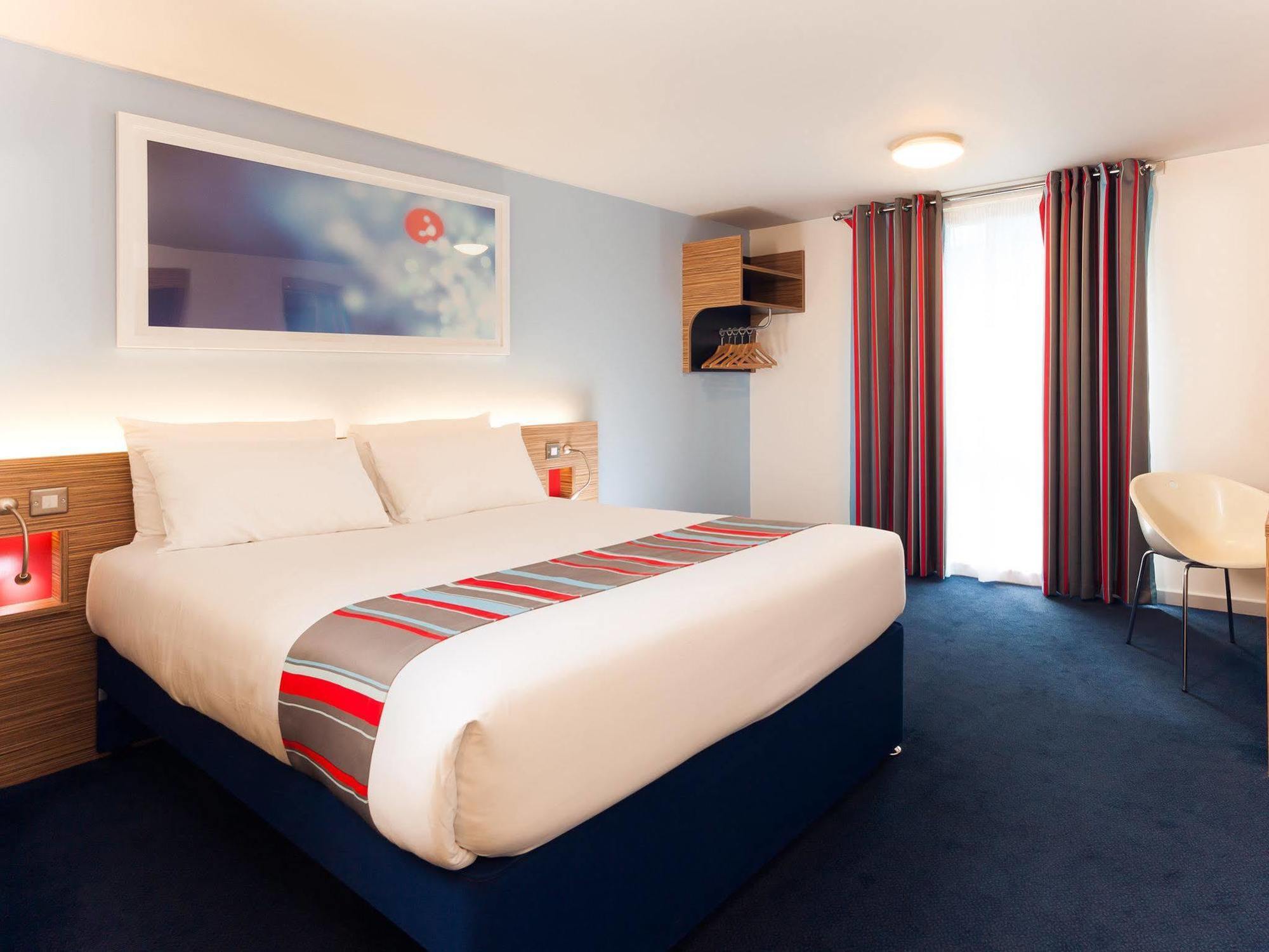 Travelodge London Woolwich מראה חיצוני תמונה