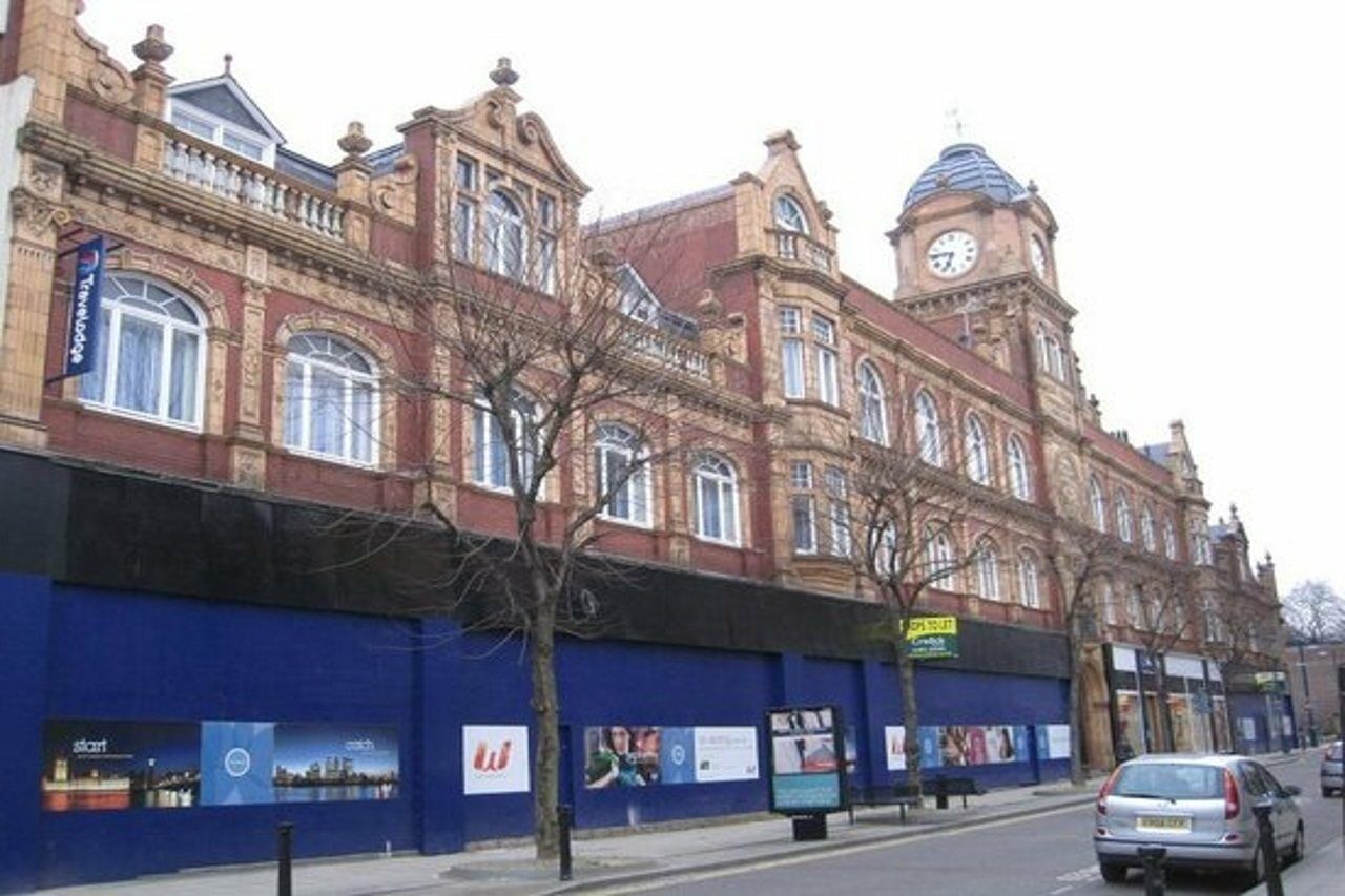 Travelodge London Woolwich מראה חיצוני תמונה